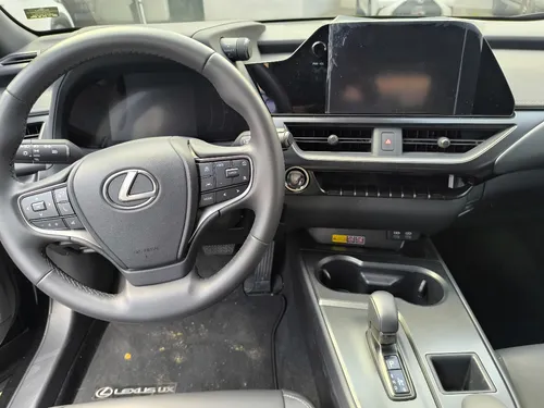 Lexus UX 5p 300h HEV L4/2.0 Aut