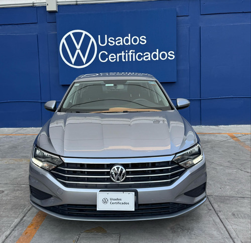 Volkswagen Jetta 1.4 TSI manual