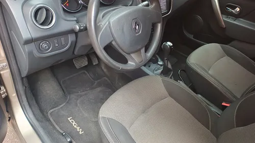 Renault Logan 1.6 Privilege / Intens
