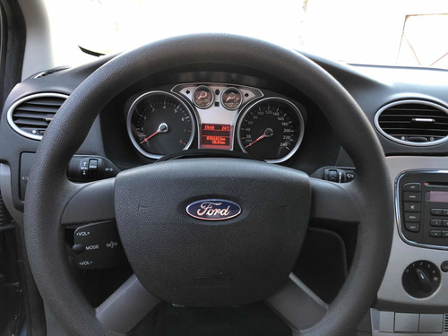 Ford Focus Ii 2.0 Exe Sedan Trend 2014