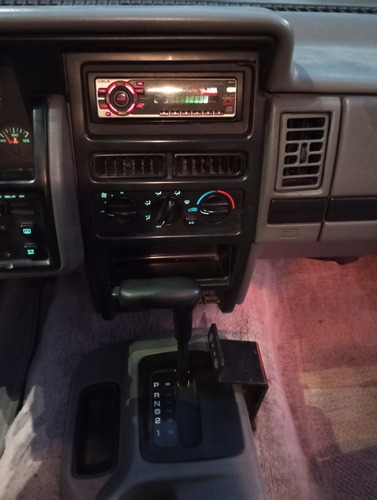 Jeep Grand Cherokee Laredo L6 4x2 At