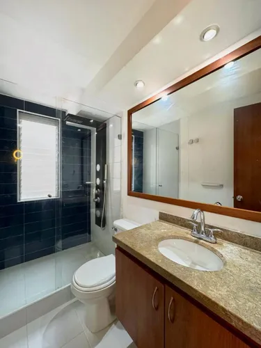 Apartamento En Venta En Gran Granada. Cod V1104017