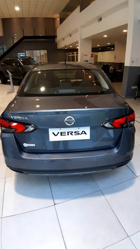 Imagen 3 de 11 de Nissan Versa Advance Mt