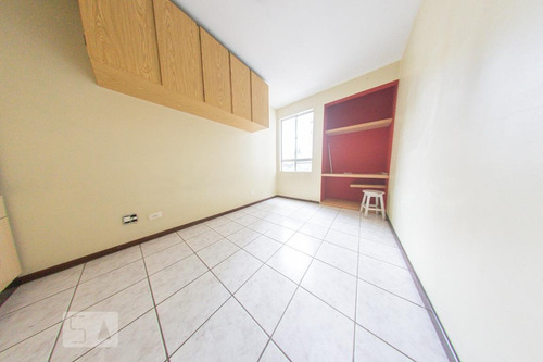 Imagem 14 de 15 de Apartamento Para Aluguel - Água Verde, 2 Quartos, 54 - 893013647