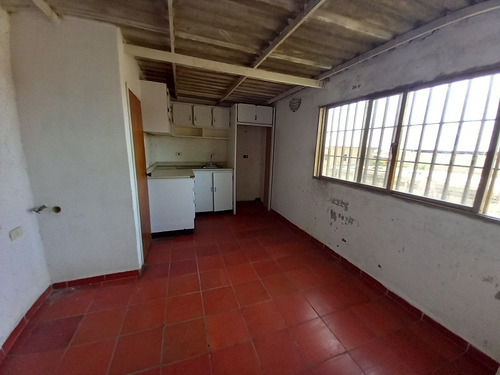 Imagen 9 de 13 de Townhouse En Venta, Macho Muerto, Municipio Mariño