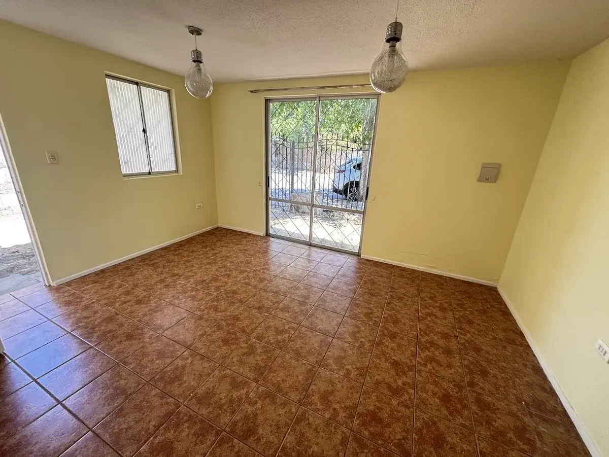 Imagen 2 de 23 de ¡bajó De Precio! Casa Remodelada En Las Rastras 3d+2b+est+b