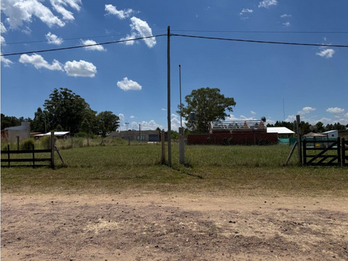 Vendo Dos Terrenos De 450 M2 C/u En Concepción Del Uruguay Entre Ríos
