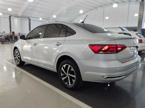 Volkswagen Virtus 1.6 Msi Highline At Entrega Inmediata Nd
