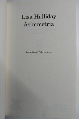 Asimmetria Lisa Halliday .italiano C154 (Usado)
