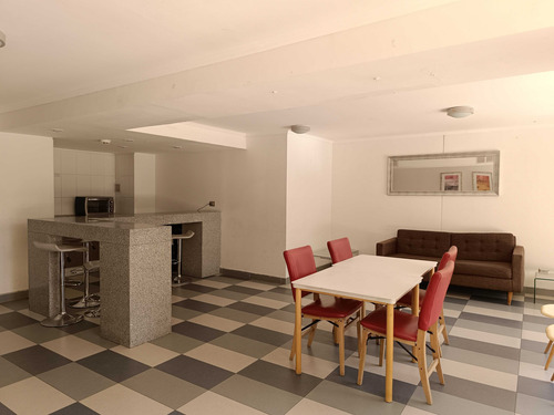 Depto. En Venta 2d-2b-1e-1b, Macul. (15602)