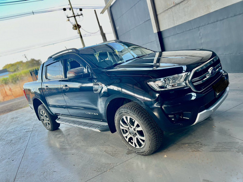 Ford Ranger 3.2 Limited Cab. Dupla 4x4 Aut. 4p