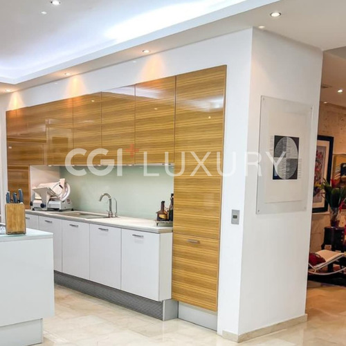 Cgi+ Luxury Lecheria Vende Espectacular Casa En La Urb. Las Villas
