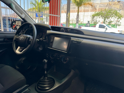 Toyota Hilux 2023 Diesel 4x4 Manual