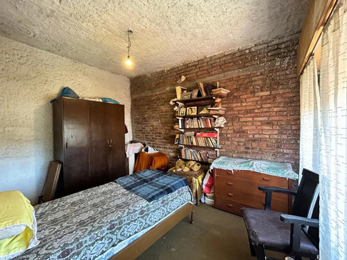 Casa Con Terreno Venta 3 Dormitorios Patio Cochera La Teja