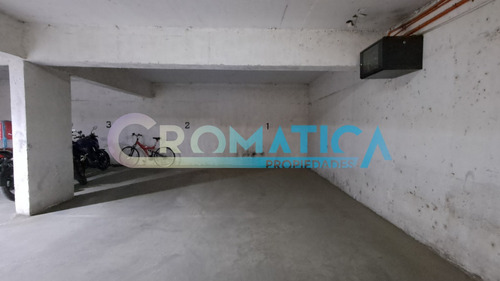 Departamento De 2d, 1b Con Estacionamiento En Parque Koke