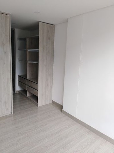 Imagen 23 de 23 de Apartamento En Arriendo Las Aguas 90-64580