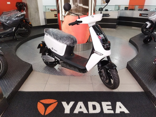 Imagen 1 de 4 de Moto Eléctrica Yadea S-like 2000w 0km Tienda Física