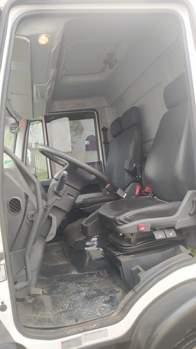 Imagem 4 de 6 de Caminhão Munck Carroceria Tector 11190cc