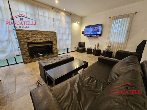Venta De Casa En Haras Maria Eugenia Excelente Ubicacion