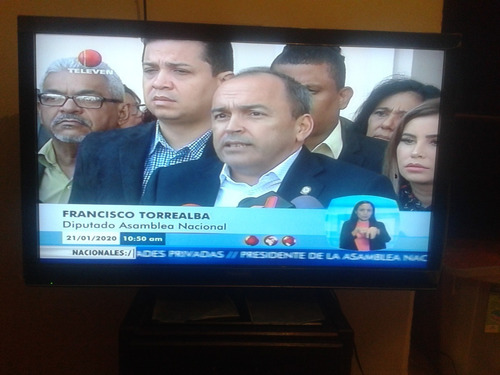 Imagen 2 de 3 de Televisor Panasonic Viewer 42puLG