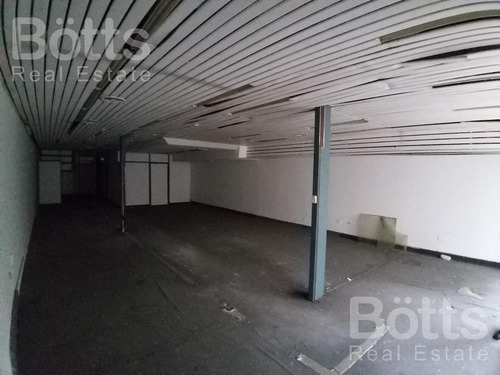 Imagen 3 de 19 de Amplias Oficinas En Dos Platas En Pleno Microcentro