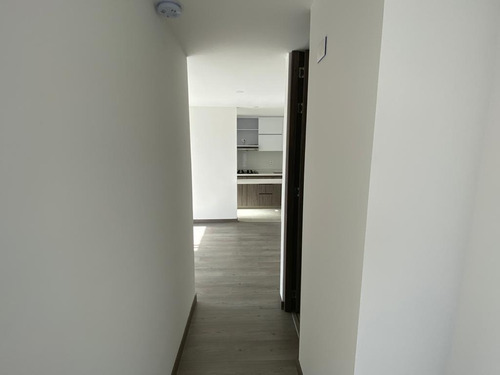 Arrienda Apartamento Baja Suiza