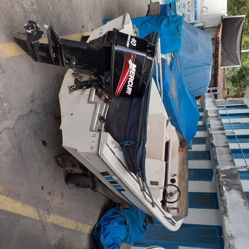 Imagem 2 de 6 de Lancha Cobra 15 Pés, Com Motor 40 Hp
