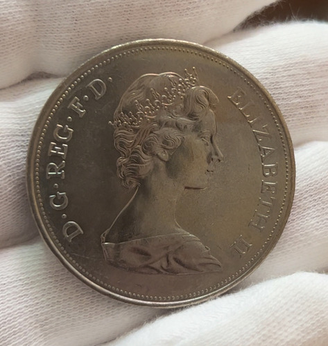 Moeda Oficial Inglaterra 1972 Bodas Prata Elizabeth E Philip