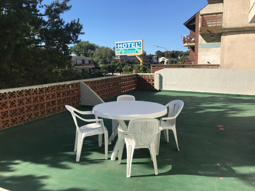Imagen 5 de 13 de Departamento A 200 Metros Del Mar Con Cochera