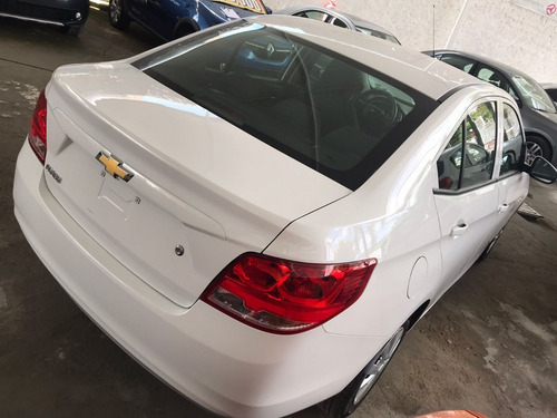 Imagen 4 de 10 de Chevrolet Aveo