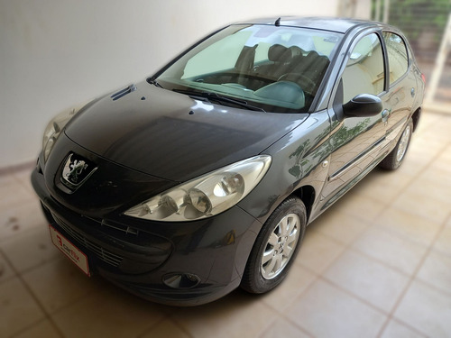 Imagem 2 de 15 de Peugeot 207 1.4 Xr 8v Flex 4p Manual