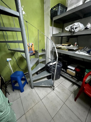 Local A La Calle C/ Vivienda De 2 Amb. - A Mts. Del Subte A Y Av. Rivadavia - 69m2