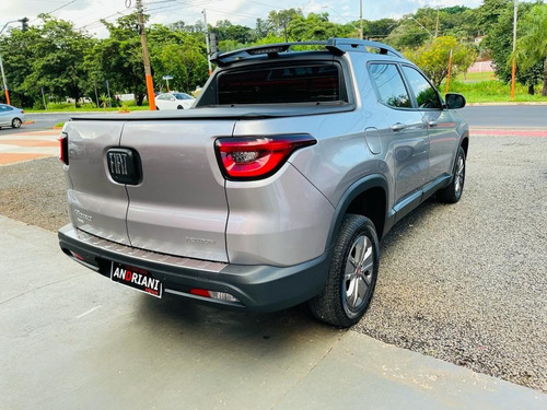 Fiat Toro 1.8 16v Freedom Flex 4x2 Aut. 4p