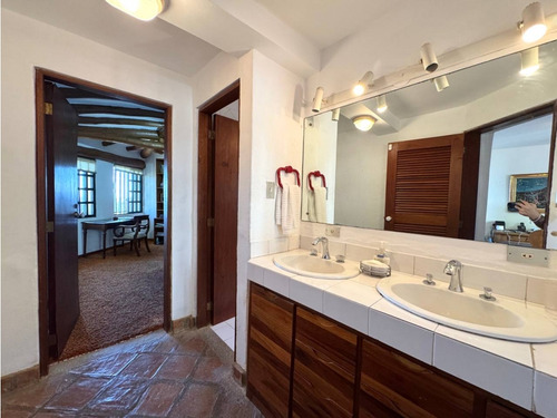Vendo Casa 730m2 La Lagunita 0094