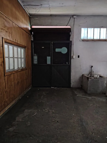 Se Arrienda Local Comercial Bodega