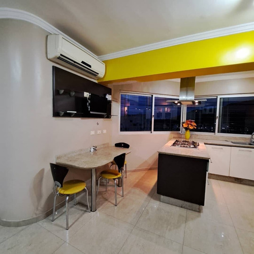 Imagen 24 de 30 de Se Alquila Imponente Penthouse En La Urbanizacion La Trigaleña, Pozo Y Planta 165897 Andres Peña