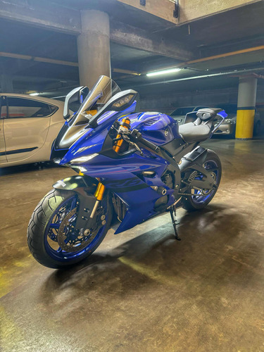 Yamaha R6