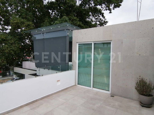 Edificio En Venta En Jardines De Santa Mónica, Tlalnepantla, Estado De México