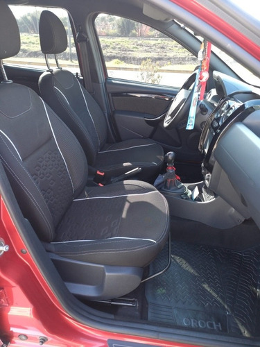 Imagen 3 de 8 de Renault Duster Oroch 2018 2.0 Privilege