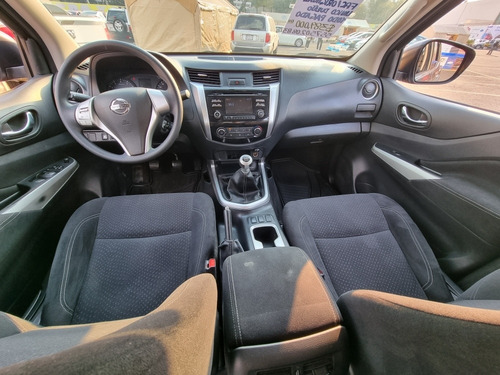 Imagen 10 de 15 de Nissan Np300 Frontier 2019 2.5 Le Aa Mt