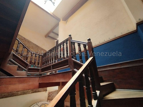 Te Presentamos Una Extraordinaria Propiedad De Gran Renombre Y Prestigio, Una De Las Tan Solo 25 Posadas Que Pertenecen Al Circuito De La Excelencia En Venezuela. Combina Lo Colonial Con Lo Moderno.