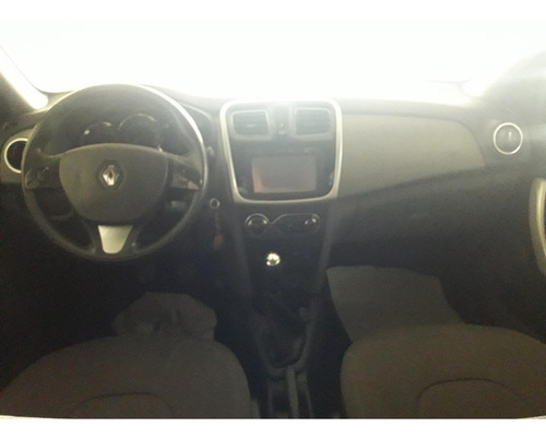 Imagen 6 de 9 de Logan Privilege 1.6 16v - 2017 - 46.000 Km
