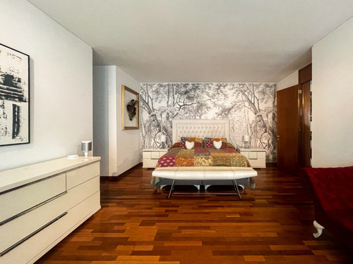 470 M2. Sofisticado Dúplex Amoblado-con Gran Jardín-5d+4b