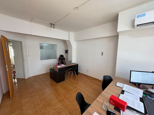 Vende Oficina En Neuquén