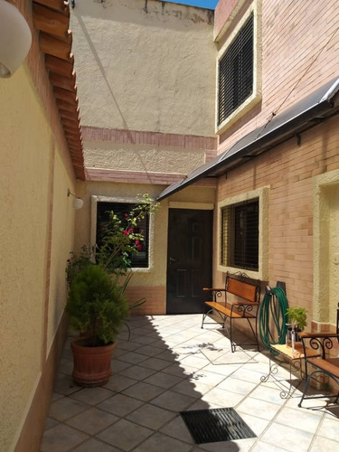 Imagen 6 de 8 de Townhouse En Venta En La Urbanización Prebo Valencia