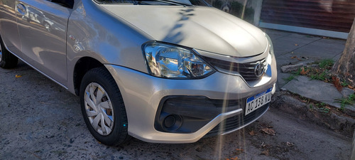 Toyota Etios 1.5 Xs