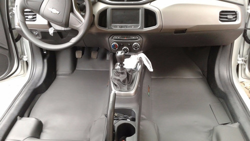Tapete Assoalho Em Courvin Aclopado  Chevrolet Celta/  2015