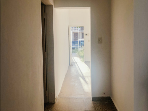 Alquiler - Casa 2 Dormitorios - Yofre Sur