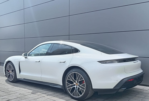 Porsche Taycan Gts 590hp