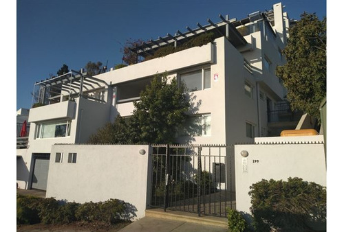 Departamento En Venta De 4 Dorm. En Viña Del Mar